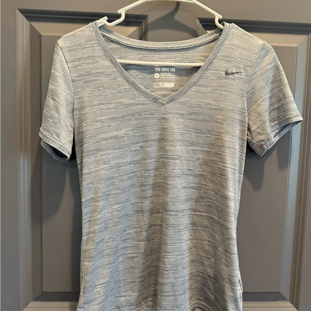 Nike Women's Light Gray Striped Dri-FIT V-Neck Tee
